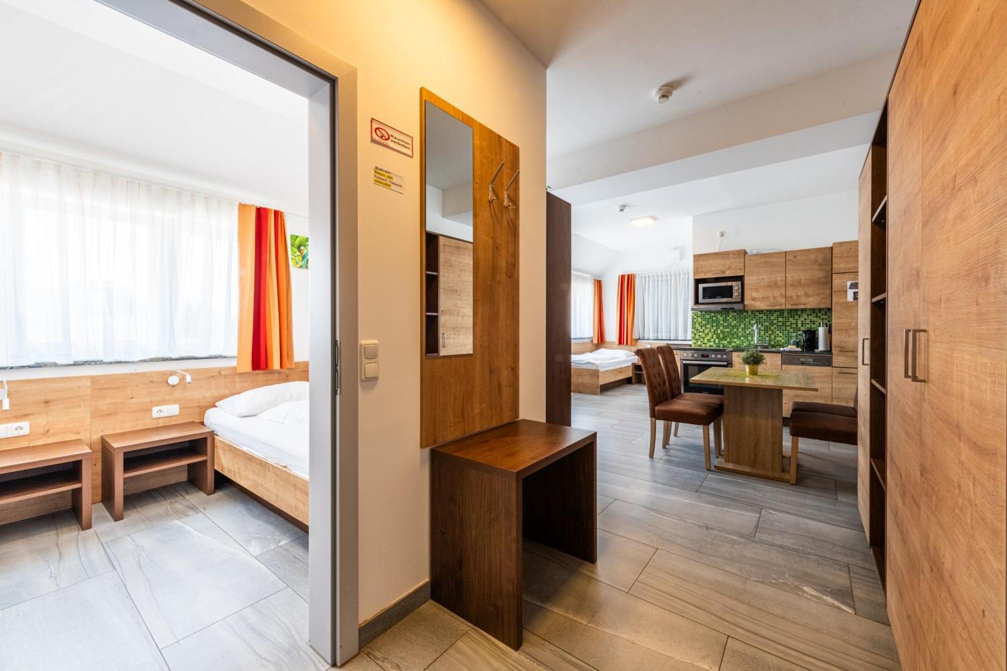 Wels Inn Hotel Exterior foto