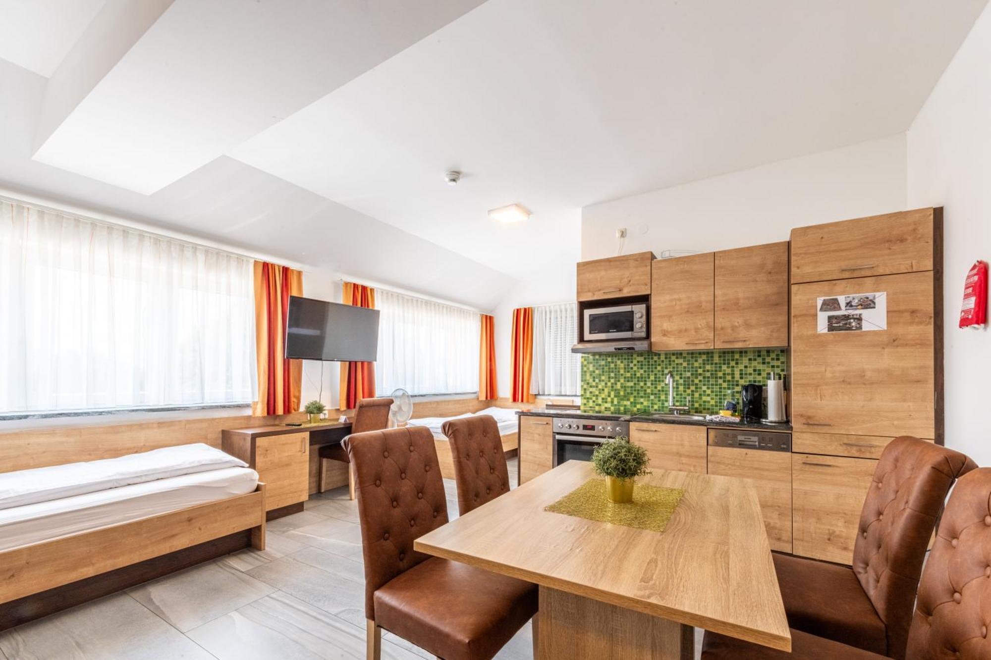 Wels Inn Hotel Exterior foto